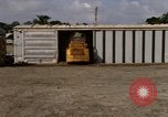 Standbild Gabelstapler Saigon Vietnam, 1967, aus Sekunde 52 historischem Filmmaterial Videoclip 65675029136