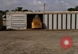 Standbild Gabelstapler Saigon Vietnam, 1967, aus Sekunde 57 historischem Filmmaterial Videoclip 65675029136