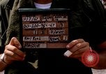 Standbild amerikanischer Offizier Saigon Vietnam, 1967, aus Sekunde 29 historischem Filmmaterial Videoclip 65675029137