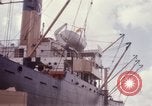 Standbild entladen liefert Saigon Vietnam, 1967, aus Sekunde 12 historischem Filmmaterial Videoclip 65675029141