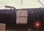 Standbild entladen liefert Saigon Vietnam, 1967, aus Sekunde 26 historischem Filmmaterial Videoclip 65675029141