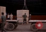 Standbild entladen liefert Saigon Vietnam, 1967, aus Sekunde 33 historischem Filmmaterial Videoclip 65675029141
