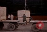 Standbild entladen liefert Saigon Vietnam, 1967, aus Sekunde 34 historischem Filmmaterial Videoclip 65675029141
