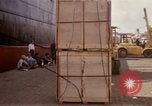 Standbild entladen liefert Saigon Vietnam, 1967, aus Sekunde 49 historischem Filmmaterial Videoclip 65675029141