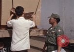 Image stencil caisses d'alimentation Saigon Vietnam, 1967, de la seconde 38 séquences d'archives historiques vidéo 65675029143