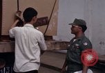 Image stencil caisses d'alimentation Saigon Vietnam, 1967, de la seconde 43 séquences d'archives historiques vidéo 65675029143