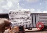 Immagine di Carico-scarico dei materiali di consumo Saigon Vietnam, 1967, secondo 1 filmato di repertorio 65675029144