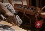 Immagine di Carico-scarico dei materiali di consumo Saigon Vietnam, 1967, secondo 45 filmato di repertorio 65675029144