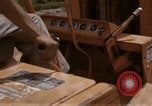 Immagine di Carico-scarico dei materiali di consumo Saigon Vietnam, 1967, secondo 48 filmato di repertorio 65675029144