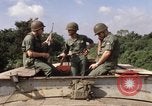 Standbild gepanzerten Railroad train Dian Vietnam, 1967, aus Sekunde 18 historischem Filmmaterial Videoclip 65675029145