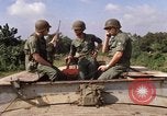 Standbild gepanzerten Railroad train Dian Vietnam, 1967, aus Sekunde 28 historischem Filmmaterial Videoclip 65675029145