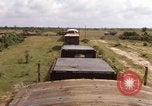 Standbild gepanzerten Railroad train Dian Vietnam, 1967, aus Sekunde 33 historischem Filmmaterial Videoclip 65675029145