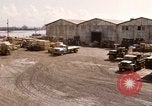 Standbild laden Cargo Saigon Vietnam, 1967, aus Sekunde 15 historischem Filmmaterial Videoclip 65675029148