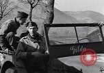 Immagine di Generale americano Mark Wayne Clark Prata Italia, 1944, secondo 17 filmato di repertorio 65675029154