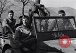 Immagine di Generale americano Mark Wayne Clark Prata Italia, 1944, secondo 22 filmato di repertorio 65675029154