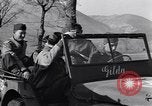 Immagine di Generale americano Mark Wayne Clark Prata Italia, 1944, secondo 28 filmato di repertorio 65675029154