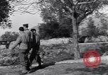 Immagine di Generale americano Mark Wayne Clark Prata Italia, 1944, secondo 33 filmato di repertorio 65675029154