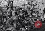 Immagine di Ispezione dell'equipaggiamento Prata Italia, 1944, secondo 7 filmato di repertorio 65675029156