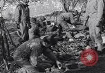 Immagine di Ispezione dell'equipaggiamento Prata Italia, 1944, secondo 8 filmato di repertorio 65675029156
