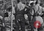 Immagine di Ispezione dell'equipaggiamento Prata Italia, 1944, secondo 26 filmato di repertorio 65675029156