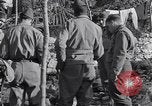 Immagine di Ispezione dell'equipaggiamento Prata Italia, 1944, secondo 32 filmato di repertorio 65675029156