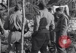 Immagine di Ispezione dell'equipaggiamento Prata Italia, 1944, secondo 34 filmato di repertorio 65675029156