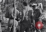 Immagine di Ispezione dell'equipaggiamento Prata Italia, 1944, secondo 38 filmato di repertorio 65675029156