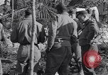 Immagine di Ispezione dell'equipaggiamento Prata Italia, 1944, secondo 40 filmato di repertorio 65675029156