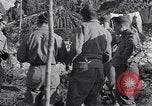 Immagine di Ispezione dell'equipaggiamento Prata Italia, 1944, secondo 41 filmato di repertorio 65675029156