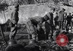 Immagine di Ispezione dell'equipaggiamento Prata Italia, 1944, secondo 57 filmato di repertorio 65675029156