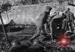 Immagine di Ispezione dell'equipaggiamento Prata Italia, 1944, secondo 61 filmato di repertorio 65675029156