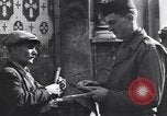 Immagine di Venditori ambulanti Frattamaggiore Italia, 1944, secondo 23 filmato di repertorio 65675029157