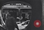 Immagine di Battendo la coltura della canapa Frattamaggiore Italia, 1944, secondo 6 filmato di repertorio 65675029158