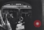 Immagine di Battendo la coltura della canapa Frattamaggiore Italia, 1944, secondo 9 filmato di repertorio 65675029158