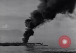 Image burning American vidage d'alimentation d'huile Purata Bougainville Papouasie Nouvelle Guinée, 1943, de la seconde 3 séquences d'archives historiques vidéo 65675029164