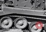 Standbild tank Vergleichstests Zweiten Weltkrieg Aberdeen Maryland USA, 1944, aus Sekunde 34 historischem Filmmaterial Videoclip 65675029165