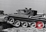 Standbild tank Vergleichstests Zweiten Weltkrieg Aberdeen Maryland USA, 1944, aus Sekunde 42 historischem Filmmaterial Videoclip 65675029165