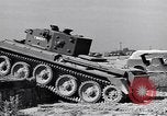 Standbild tank Vergleichstests Zweiten Weltkrieg Aberdeen Maryland USA, 1944, aus Sekunde 45 historischem Filmmaterial Videoclip 65675029165