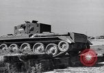 Standbild tank Vergleichstests Zweiten Weltkrieg Aberdeen Maryland USA, 1944, aus Sekunde 48 historischem Filmmaterial Videoclip 65675029165