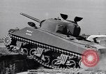 Standbild tank Vergleichstests Zweiten Weltkrieg Aberdeen Maryland USA, 1944, aus Sekunde 56 historischem Filmmaterial Videoclip 65675029165