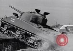 Standbild tank Vergleichstests Zweiten Weltkrieg Aberdeen Maryland USA, 1944, aus Sekunde 57 historischem Filmmaterial Videoclip 65675029165