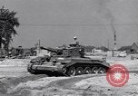 Standbild tank Vergleich Tests Aberdeen Maryland USA, 1944, aus Sekunde 21 historischem Filmmaterial Videoclip 65675029166