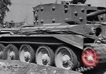 Standbild tank Vergleich Tests Aberdeen Maryland USA, 1944, aus Sekunde 29 historischem Filmmaterial Videoclip 65675029166
