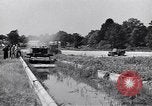 Standbild tank Vergleich Tests Aberdeen Maryland USA, 1944, aus Sekunde 53 historischem Filmmaterial Videoclip 65675029166