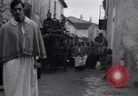 Immagine di Il corteo funebre Alife Italia, 1943, secondo 5 filmato di repertorio 65675029174