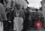 Immagine di Il corteo funebre Alife Italia, 1943, secondo 22 filmato di repertorio 65675029174