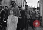 Immagine di Il corteo funebre Alife Italia, 1943, secondo 23 filmato di repertorio 65675029174