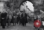 Immagine di Il corteo funebre Alife Italia, 1943, secondo 44 filmato di repertorio 65675029174