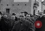 Immagine di Il corteo funebre Alife Italia, 1943, secondo 52 filmato di repertorio 65675029174