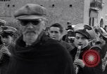 Immagine di Il corteo funebre Alife Italia, 1943, secondo 55 filmato di repertorio 65675029174